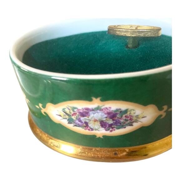 Vintage Porcelein Music Box by Lena Liu Cherished 2" tall x 4" wide - Picture 9 of 14
